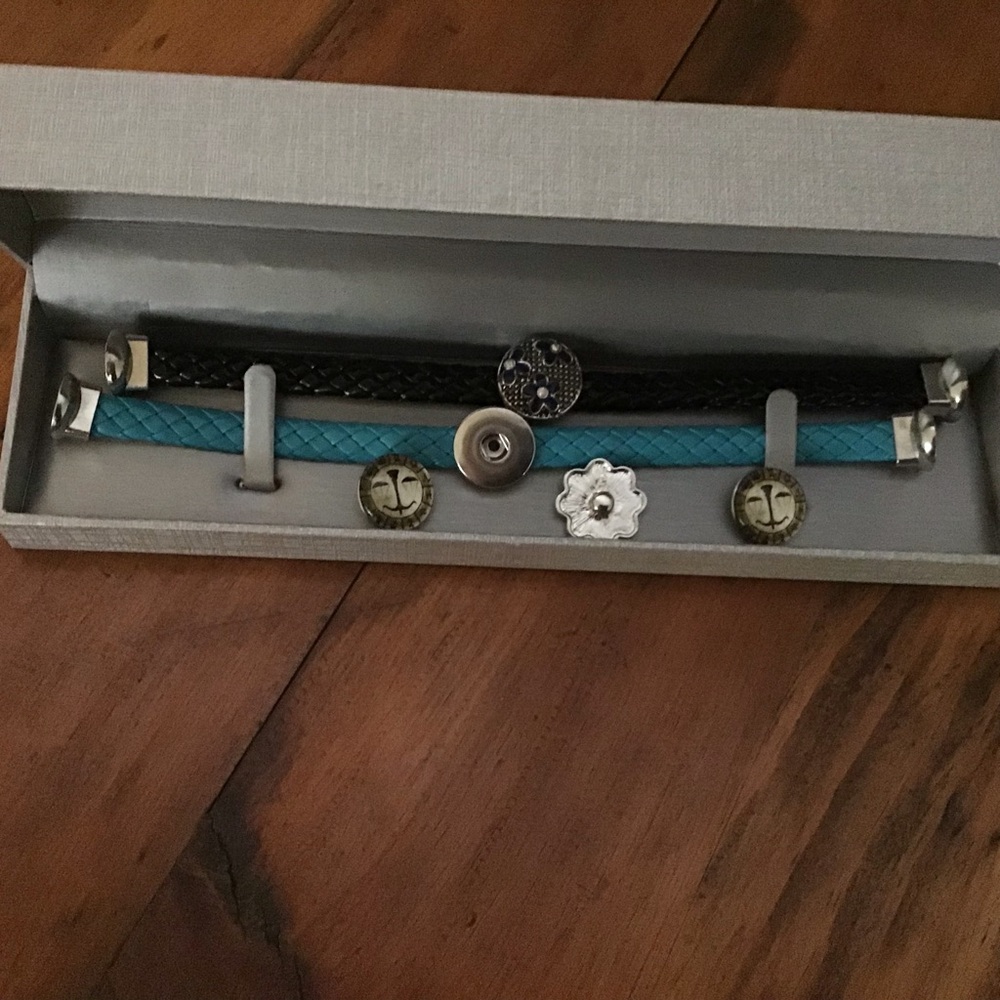 *NWOT*Leather Magnetic Clasp Charm Bracelets - Picture 4 of 9